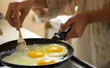 آیا خوردن روزانه تخم مرغ برای سلامتی مفید است؟