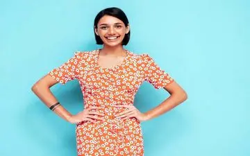 کدام رنگ‌ها برای پوست سبزه و تیره بهترین هستند؟/ نکات مهم شیک پوشی برای افراد با پوست تیره
