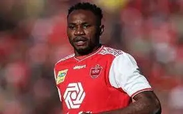 بوی محرومیت پرسپولیس می‌آید ؛ خرید عجیب یقه یحیی را می‌گیرد؟