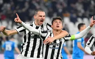 صعود یوونتوس و بایرن مونیخ در شب هت‌تریک لواندوفسکی و گلزنی آزمون/ رونالدو باز هم منچستریونایتد را نجات داد 