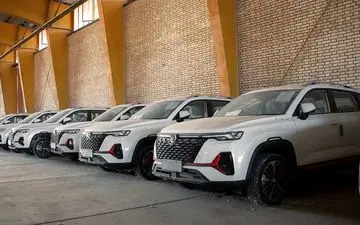  قیمت خودروهای وارداتی امروز چهارشنبه ۸ مرداد ۱۴۰۴ / روزهای بد خودروهای خارجی ادامه دارد! + جدول 