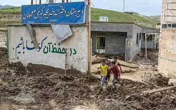 ابلاغ نقشه راه خدمات به دانش‌آموزان، فرهنگیان ‌ و بازسازی مدارس آسیب‌دیده از سیل