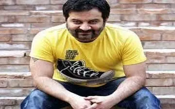 ژست عجیب بازیگر و طنزپرداز مشهور با بازی پرسپولیس