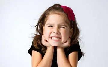 کودک شما دندان قروچه دارد؟ این مطلب را بخوانید

