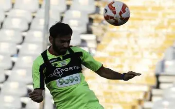 عکس/ حرکت جالب لژیونر ایرانی پس از گلزنی به یاد شهدای پلاسکو