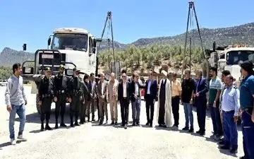 آغاز نصب دکل‌های حفاری میدان گازی مختار