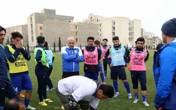 بازیکنان استقلال بدون تمرین کمپ را ترک کردند/ جلسه شبانه برای تعیین تکلیف فردا