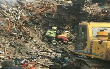 بیم و امید/ پایان هفتمین روز جستجو برای یافتن دلیرمردان اتش نشان