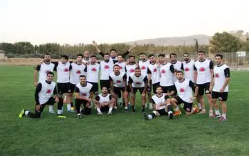 اختصاصی/گلایه هواداران فجرسپاسی از جذب بازیکنان بی کیفیت