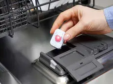 حقیقت درباره سرطان‌زا بودن قرص ماشین ظرفشویی چیست؟ بررسی علمی یک نگرانی رایج