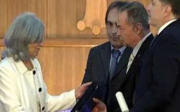 جایزه ویژه پاپ به همسر جلال طالبانی 