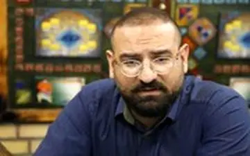 حمله تند تهیه‌کننده «شبی که ماه کامل شد» به مسعود فراستی