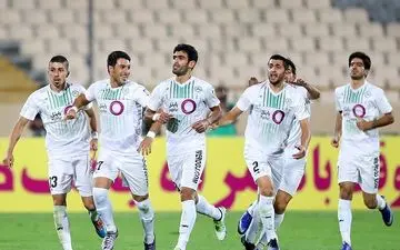 پیروزی یک‌نیمه‌ای ذوب‌آهن مقابل پدیده با گلزنی کی‌روش/ شعار تماشاگران علیه داور