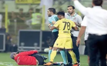  ورود کارشناس فیفا به تصمیم جنجالی داور اماراتی