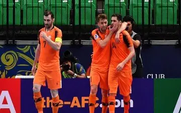 مس سونگون قهرمان زود هنگام لیگ برتر فوتسال/ جام به تبریز برگشت
