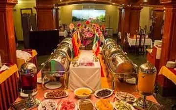  دریافت "حق سرویس" در رستوران‌ها تخلف است