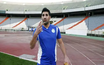 گفتگوی متفاوت هاشم بیک‌زاده در اردوی استقلالی‌ها + فیلم