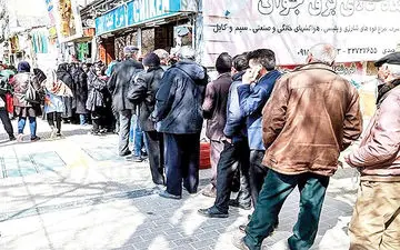 ضعف مدیریتی عامل صف های طویل مرغ