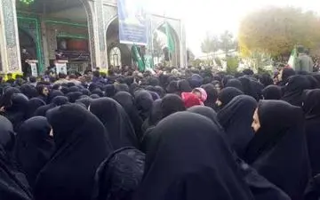 آیین چهلم شهید خردسال حمله تروریستی اهواز در اصفهان برگزار شد