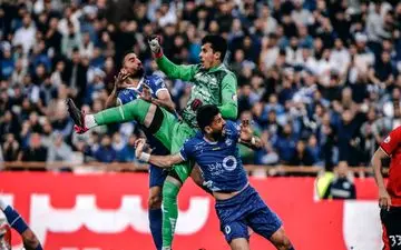 در بازی تراکتور - استقلال همه ضرر کردند!

