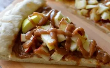 تا حالا پیتزای سیب درست کردی؟ | بیا تا این دسر فوق العاده رو بهت یاد بدم