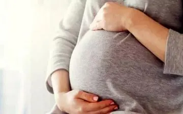 زنی که سیب قرمز زایید !!! + عکس و جزئیات باورنکردنی