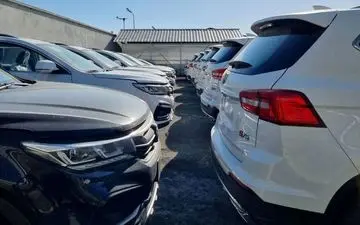 سیل انصراف متقاضیان خرید خودرو از سامانه یکپارچه به راه افتاد
