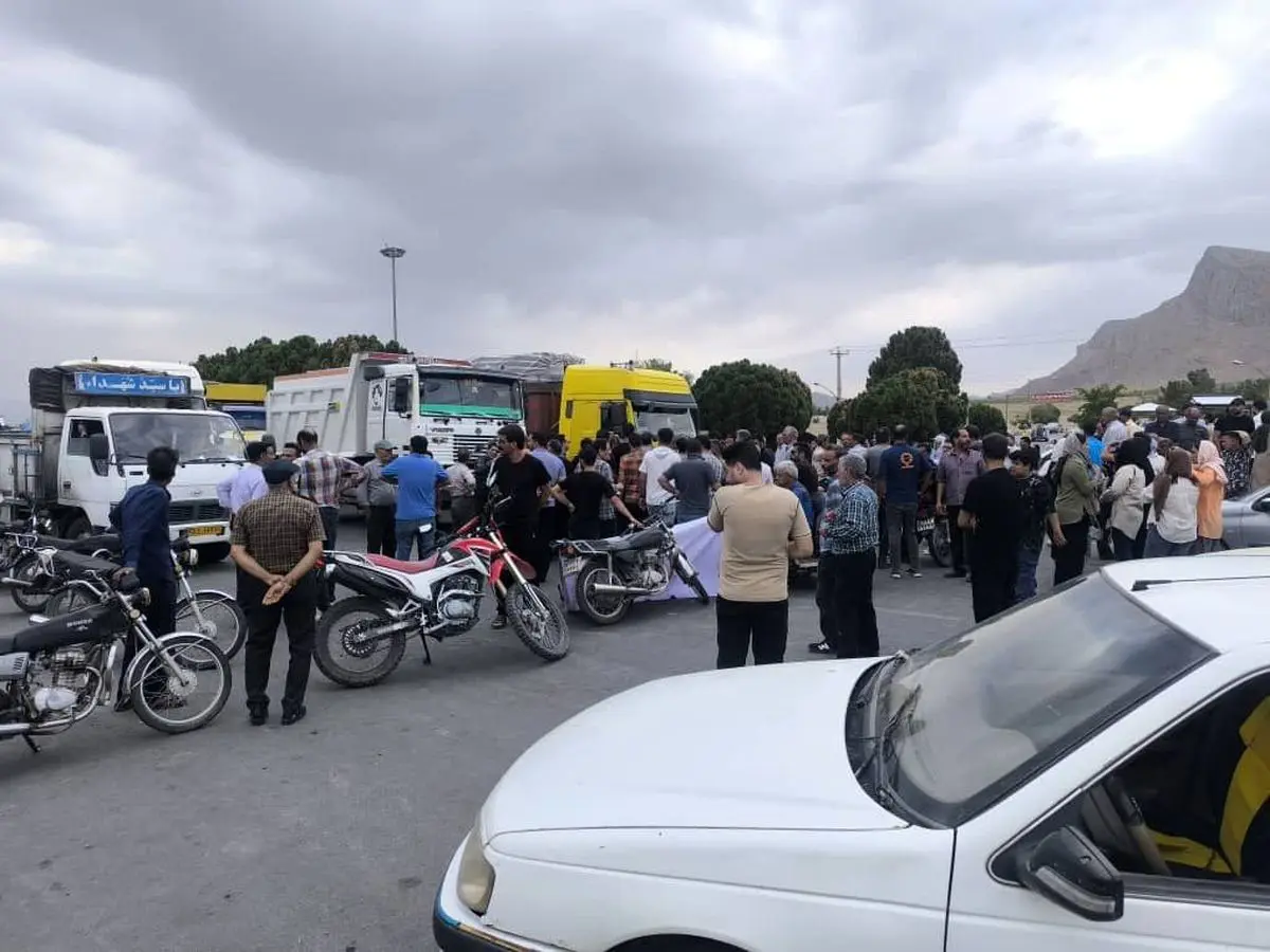 اختصاصی| اعتراض شهروندان علویجه؛ جادههای ورودی شهر مسدود شد+ویدیو