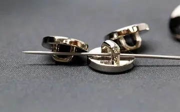 ترفند سفت کردن دکمه‌های لباس| خیلی کاربردیه!!