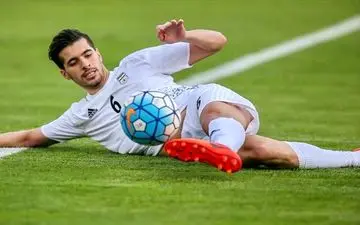 عکس/ بازیکن ایرانی در محل انفجارهای متروی روسیه