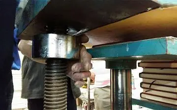 حادثه کارگری در جاده خاوران