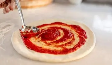 سس پیتزا فست فودی: طرز تهیه برای کف خمیر پیتزا