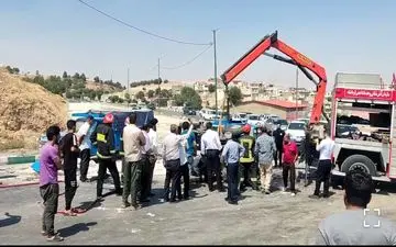 سه مصدوم بر اثر واژگونی خودرو نیسان وانت در شهرک صدرا کرمانشاه
