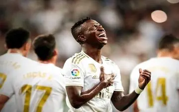 رئال مادرید با شکست اوساسونا صدرنشین لالیگا شد