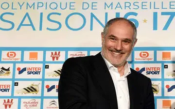 علاقه سوبی‌سارتا به کاسیاس