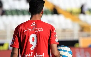 
پیشنهادهای اغواکننده که پرسپولیس را قلقلک می‌دهد/ طارمی در راه چین یا اسکاتلند