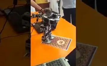 چینی‌ها ربات نمازخوان ساختند! +فیلم 