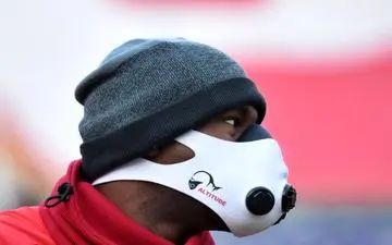 چرایی استفاده ستاره جدید پرسپولیس از ماسک ویژه ؟