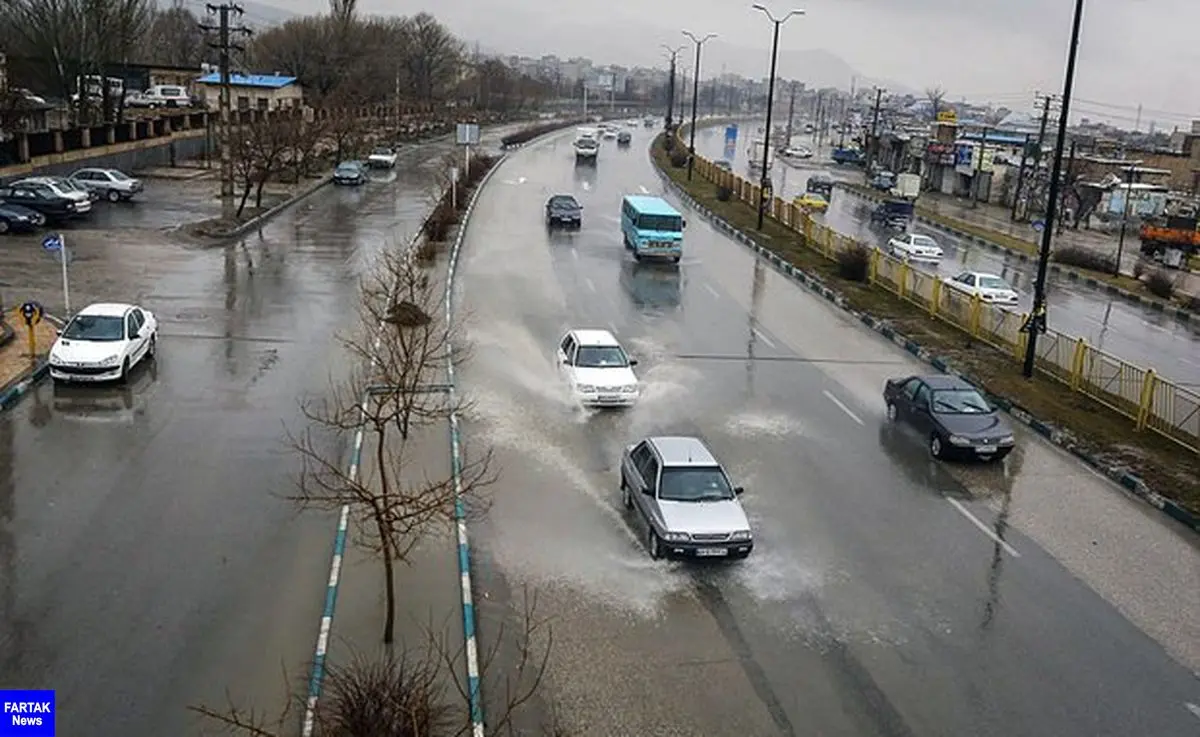 بارش برف و باران درمحورهای چهار استان/ترافیک در آزادراه تهران-کرج
