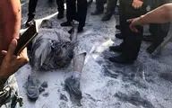 خودسوزی مرد میانسال در مقابل ساختمان شهرداری تهران + فیلم 