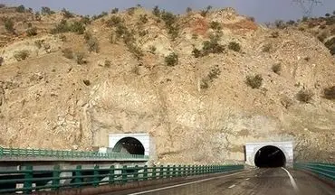 آزادراه خرم‌آباد ـ پل زال مسدود شد