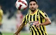
مصدومیت مدافع ایرانی آاِک؛ محمدی تا پایان سال بازی نمی‌کند؟ 