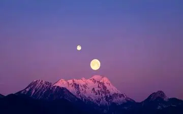 ماجرای دیده شدن دو ماه در آسمان ایران؛ حقیقت یا شایعه؟