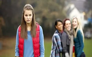 هشدار؛از دوستی با این افراد بپرهیزید!