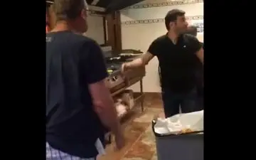 ویدئویی جنجالی از برخورد شهروند آمریکایی با دو ایرانی 