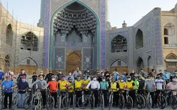 رکابزنان سپاهان، همدل و هم صدا با روز جهانی بدون خودرو