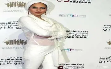 باورت میشه این آقا به این جوونی پدر رعنا أزادی ور باشه؟! این عکس از“رعنا آزادی ور” جنجالی شد!
