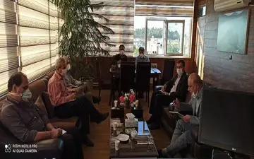 بازدید کارشناسان سازمان جنگل ها مراتع و آبخیزداری کشور از مناطق خسارت دیده ناشی از حریق در استان کرمانشاه