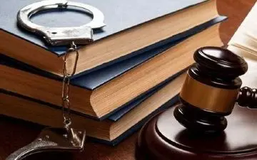  شوهر معتادم من را متهم به رابطه نامشروع کرده است