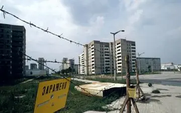 روسیه در حال عقب نشینی از سایت هسته‌ای چرنوبیل در اوکراین است